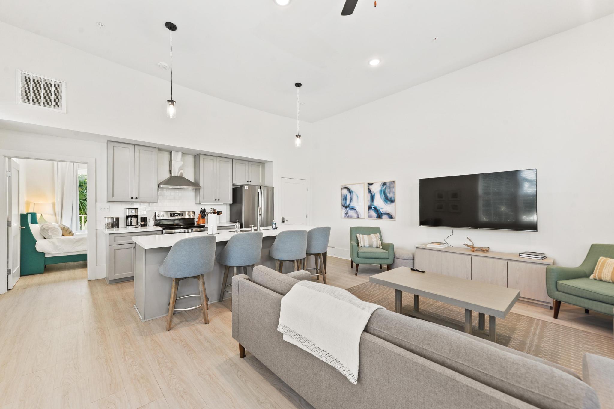 This 1 bed, 1 bath condo in downtown Bay St. Louis, MS